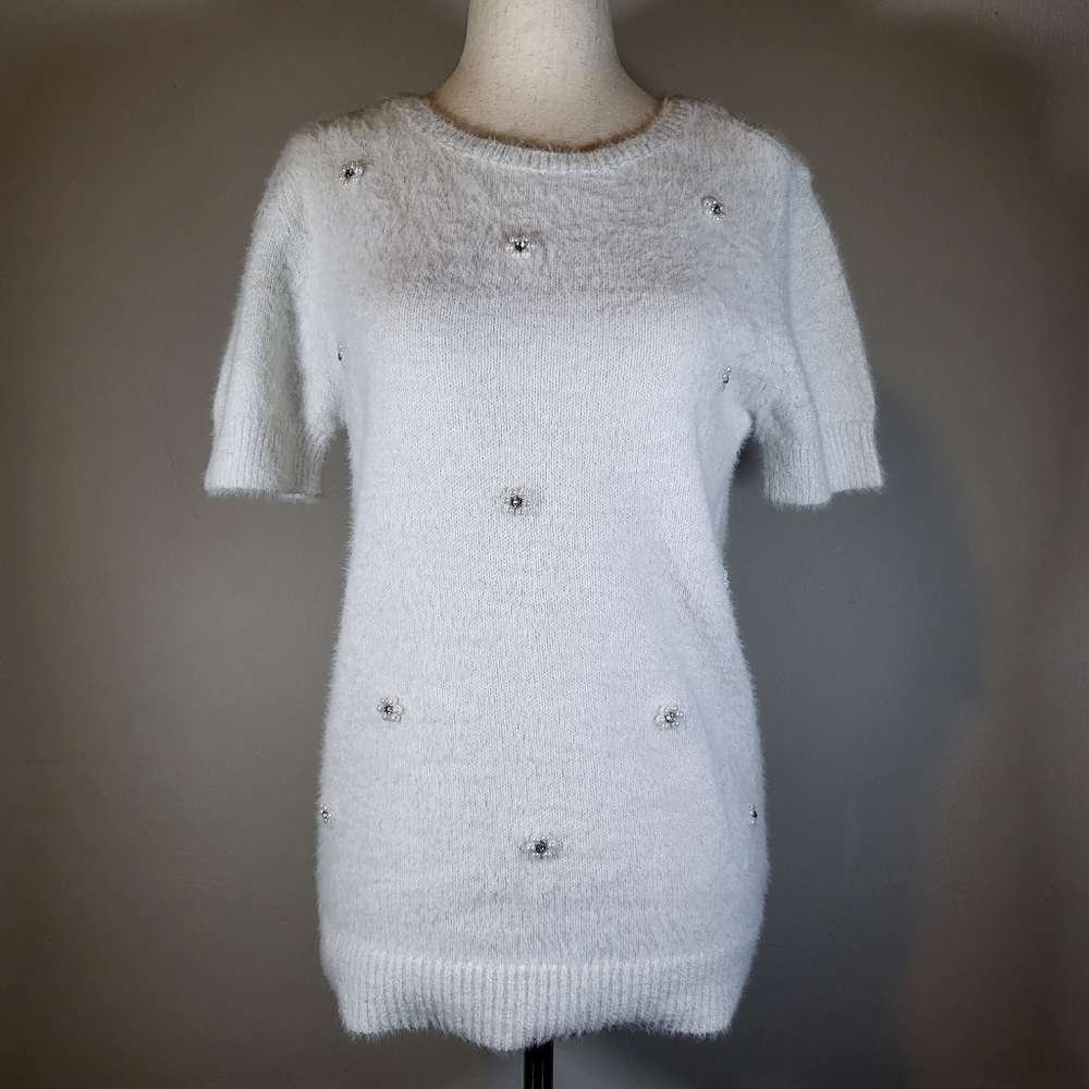 Elle White Short Sleeve Blouse with flower beads Size S
